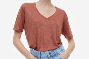 V-neck linen T-shirt